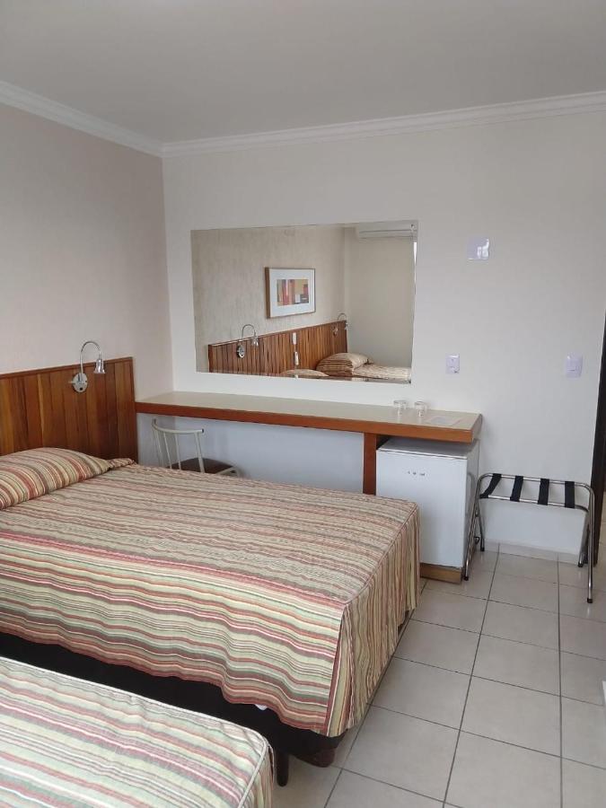 Hotel Riviera Lins Extérieur photo